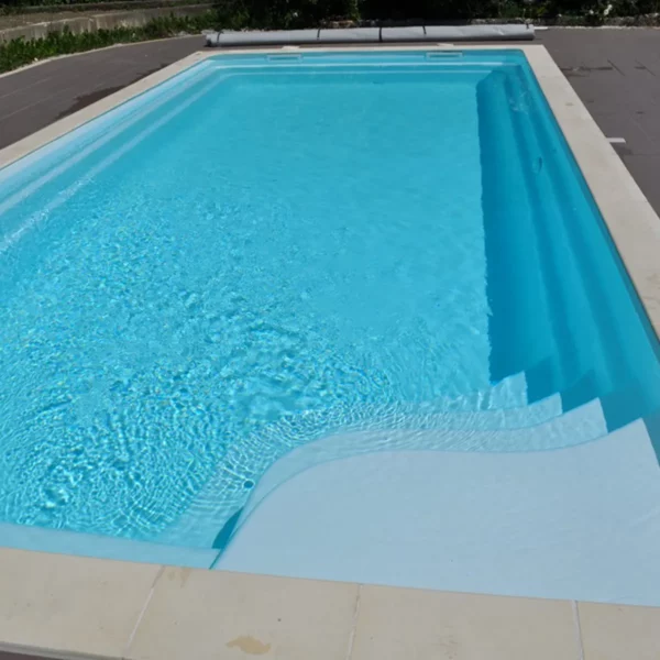 GFK-Pools - Unique 9 auf der Terrasse